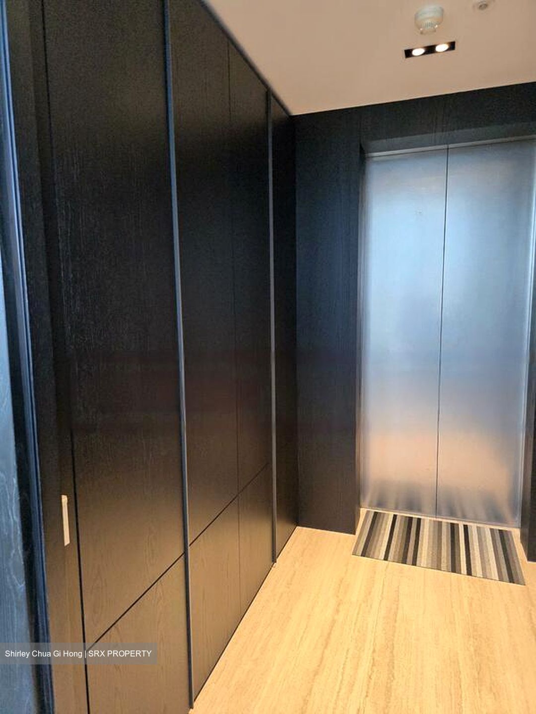 TwentyOne Angullia Park (D9), Condominium #455571761
